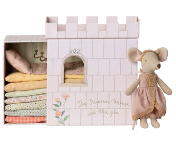 Maileg Mira Belle, Giselle & Swan outlet Lake Big Sister Mice - Retired